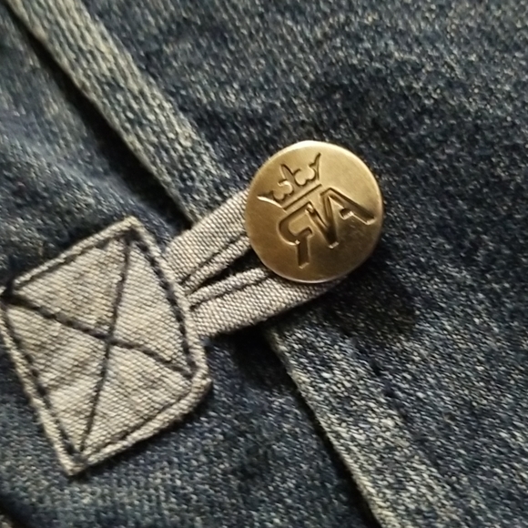 Red Ape Jean Shorts - Picture 5 of 7